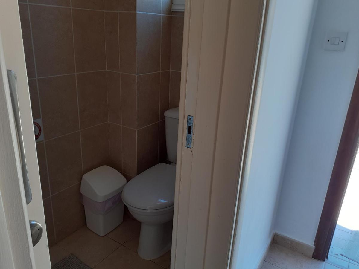 Beautiful 2-Bed House In Mandria Paphos Villa Kültér fotó