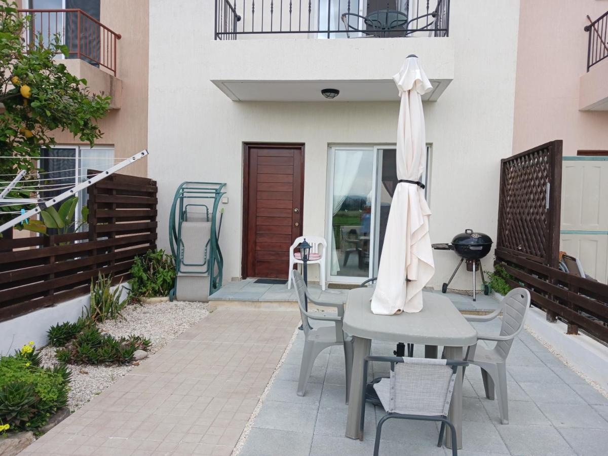 Beautiful 2-Bed House In Mandria Paphos Villa Kültér fotó